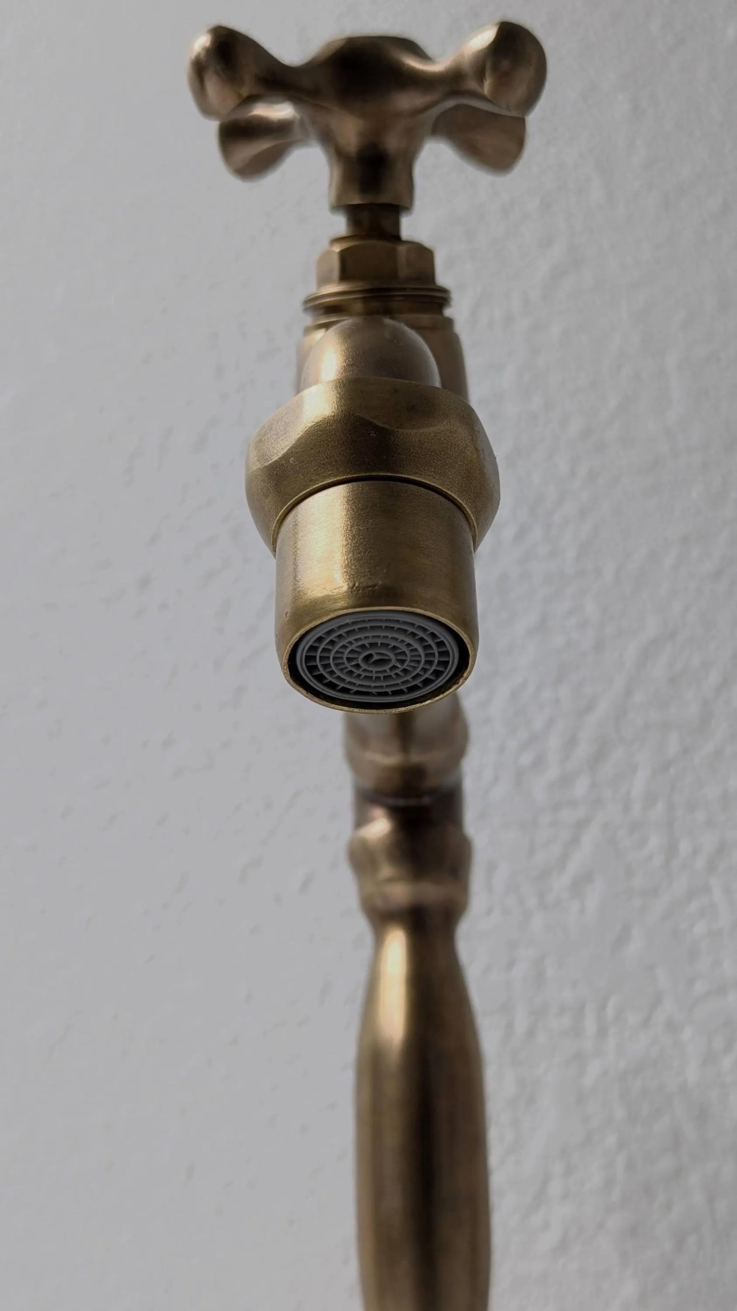 Old Bronze Finish Brass Pillar Taps, Cold And Hot Sink Kitchen Taps, Separated Countertop faucets