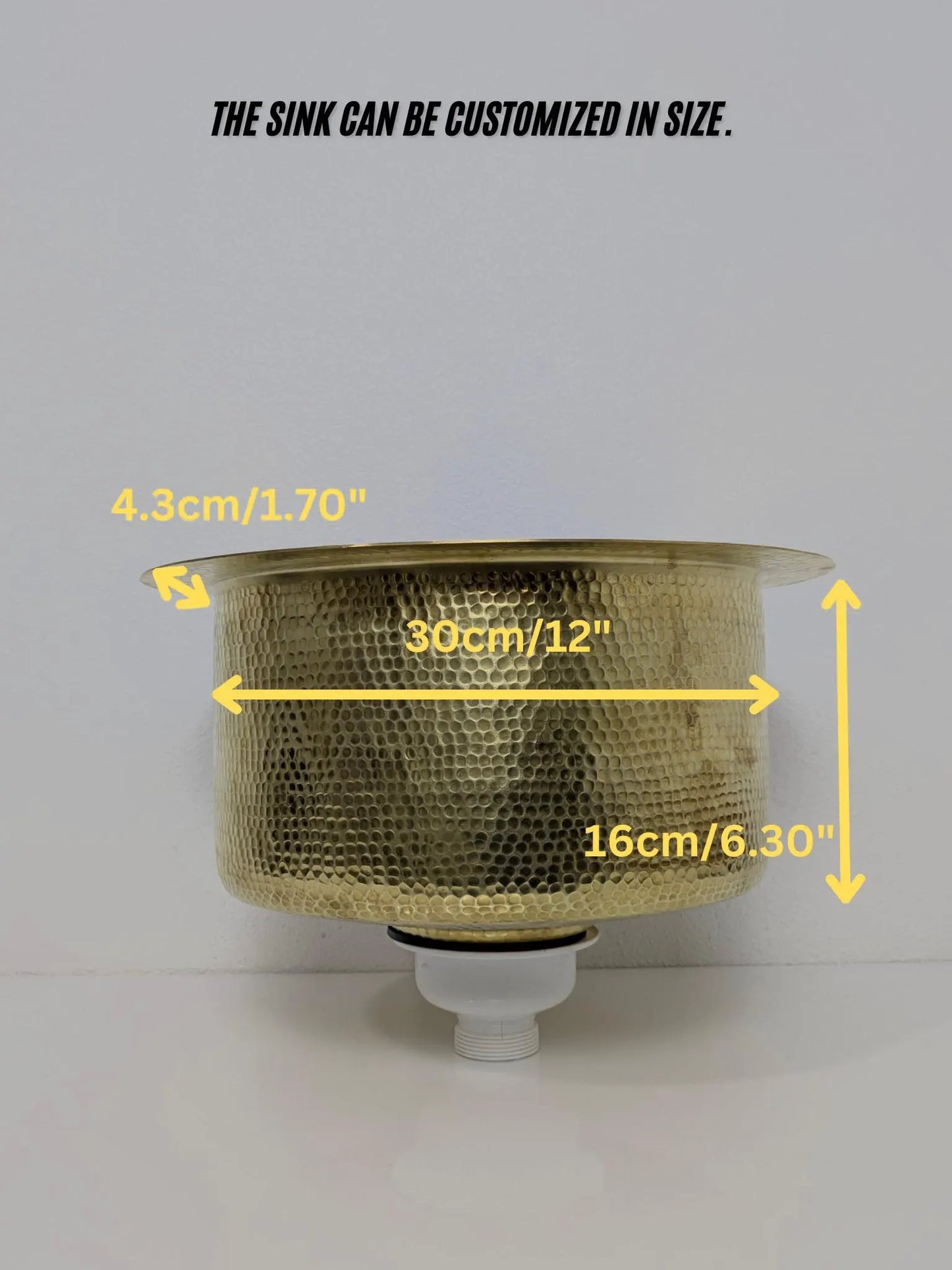 Hand-Hammered Brass Round Sink with Decorative Rim – Golden Finish