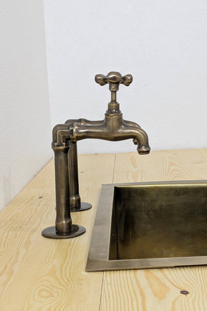 Brass Pillar Taps – Rustic Sink Pair – Old Bronze  Finish