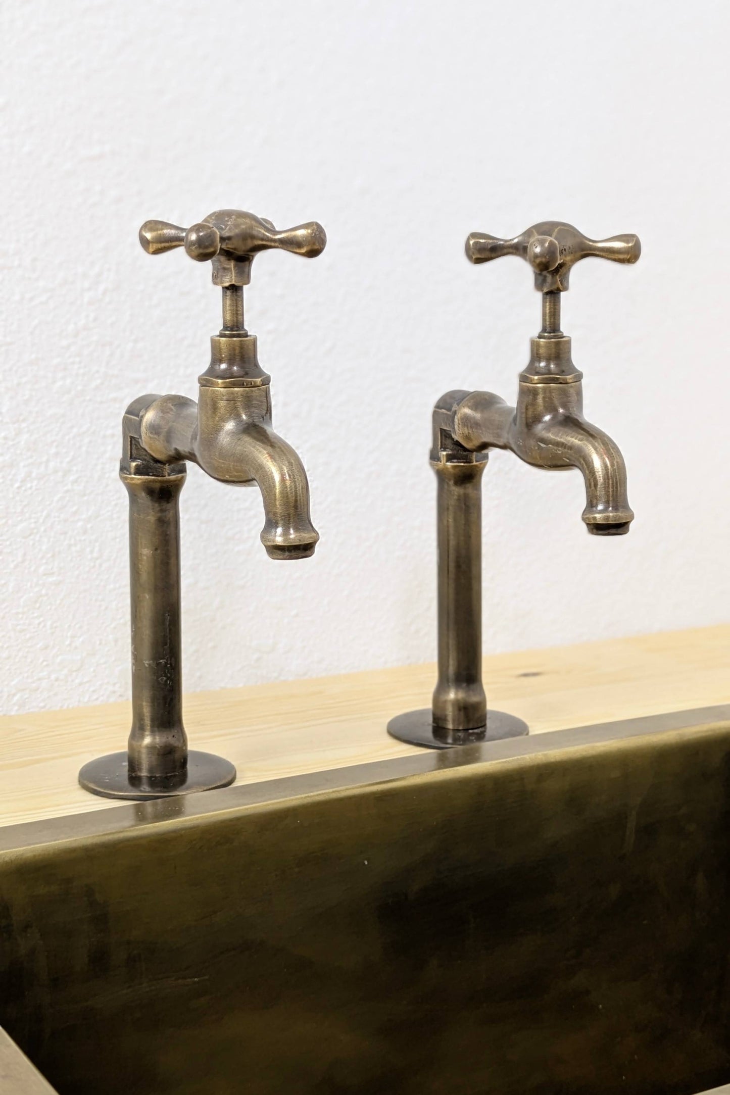 Brass Pillar Taps – Rustic Sink Pair – Old Bronze  Finish