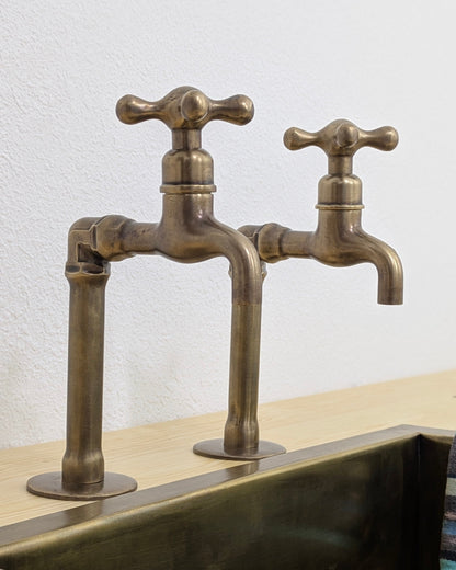 Individual Countertop Brass Pillar Taps, Antique Brass Faucets, Old Bronze  Finish