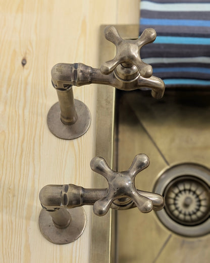 Individual Countertop Brass Pillar Taps, Antique Brass Faucets, Old Bronze  Finish