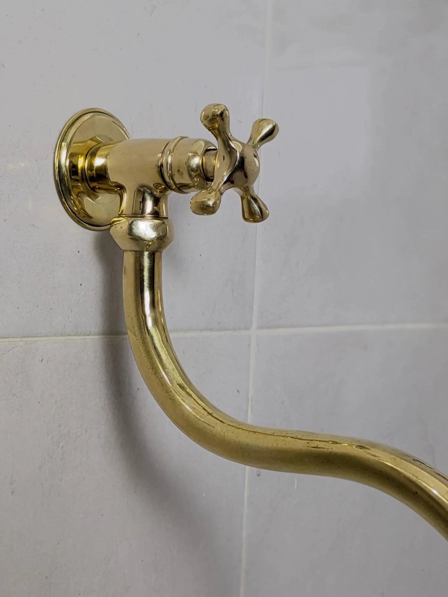 Elegant Brass Wall-Mounted Tap – Long Curved Spout