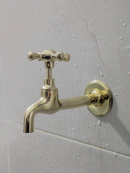 Vintage Brass Dual Tap Set – Classic Wall-Mount Design