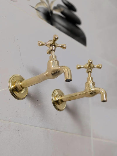 Vintage Brass Dual Tap Set – Classic Wall-Mount Design