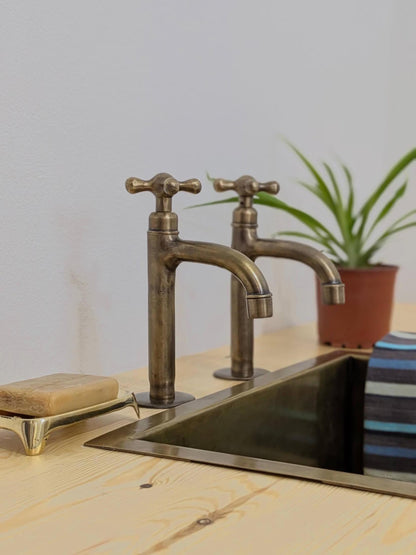 Brushed Brass Pillar Taps – Separate Countertop Sink Pair – Old Bronze Finish