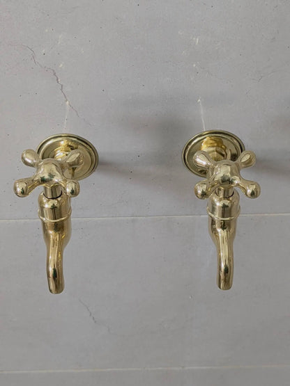 Unlacquered Brass Wall-Mounted Taps – Unlacquered Spigot Faucet for Indoor or Outdoor Use