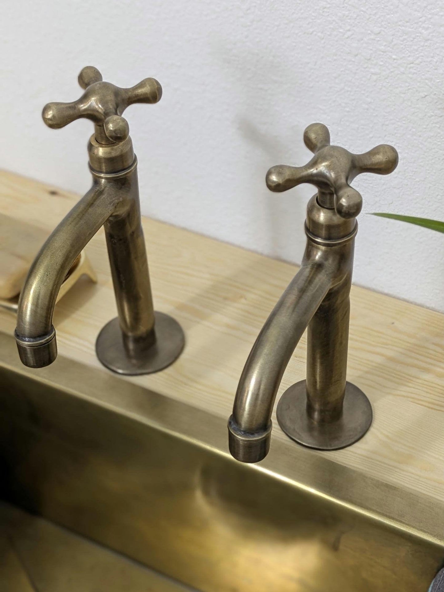 Brushed Brass Pillar Taps – Separate Countertop Sink Pair – Old Bronze Finish