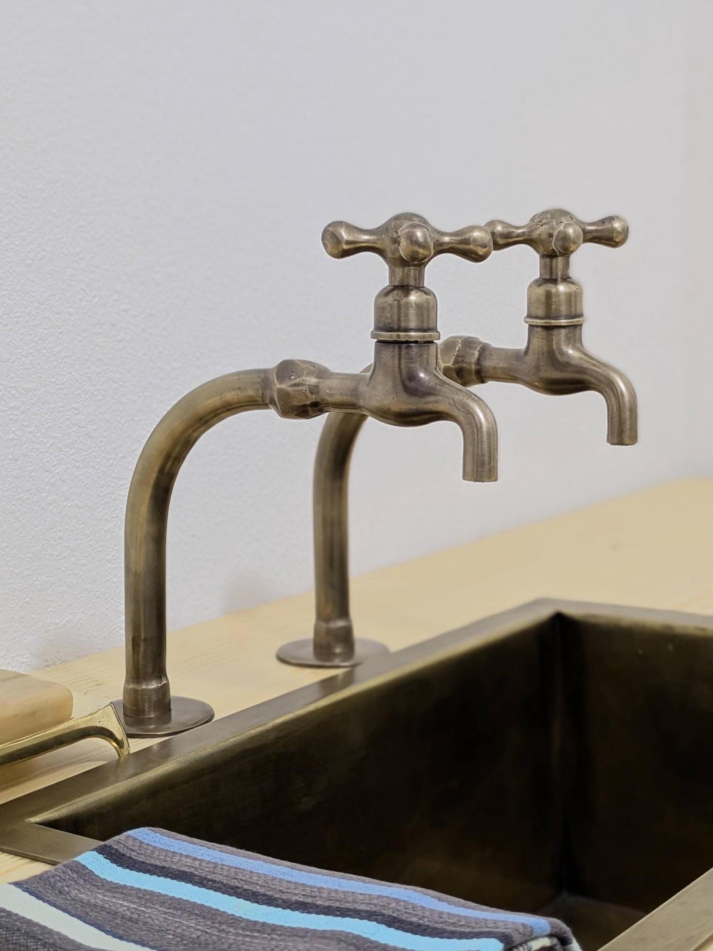 Brushed Brass Pillar Taps – Solid Brass Faucet Set