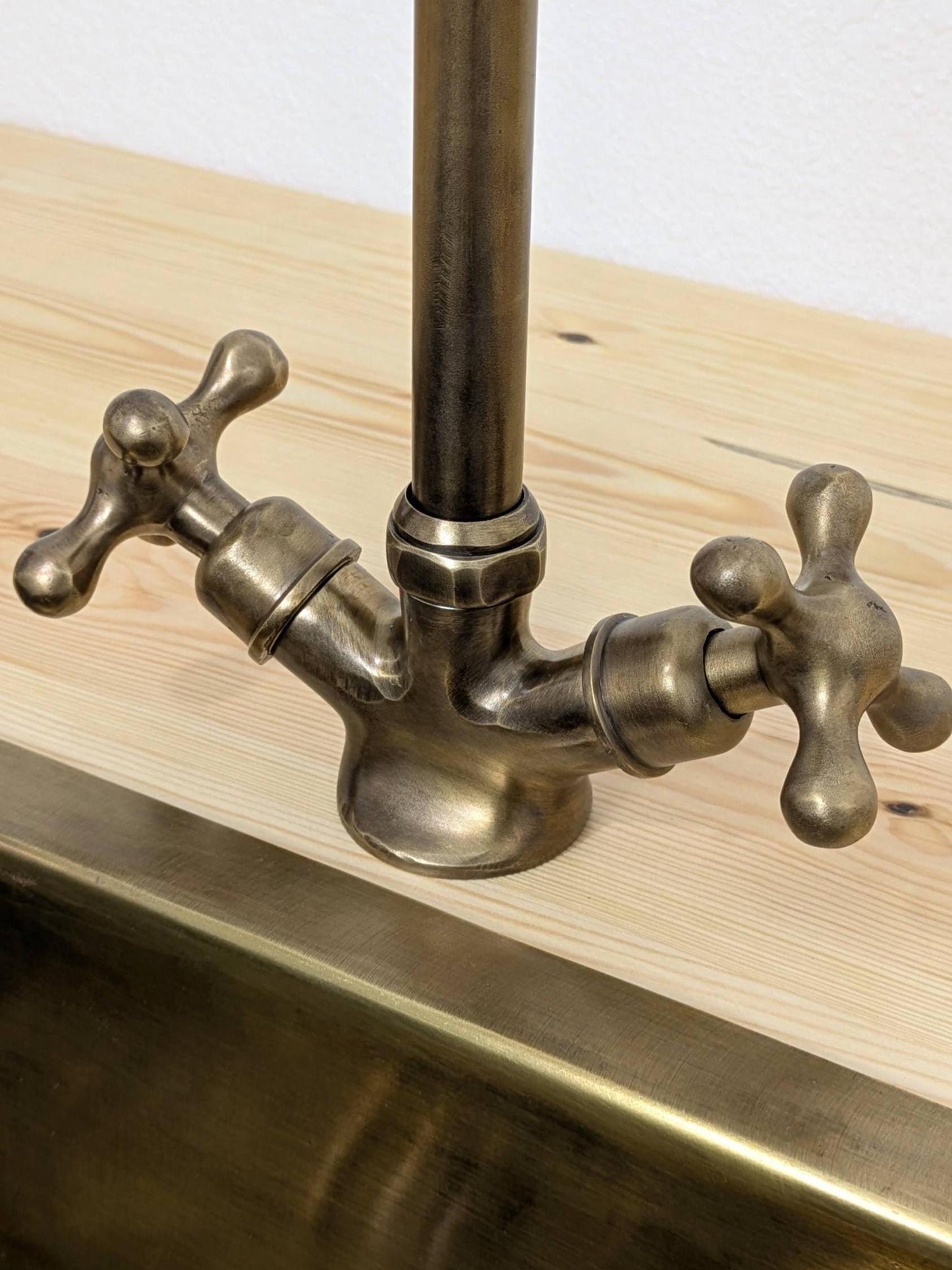 Unlacquered Brass Bathroom Faucet: Single-Hole Brushed Vanity Sink Tap
