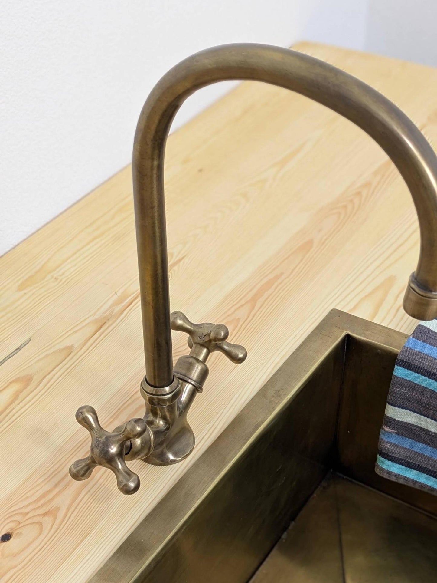 Unlacquered Brass Bathroom Faucet: Single-Hole Brushed Vanity Sink Tap
