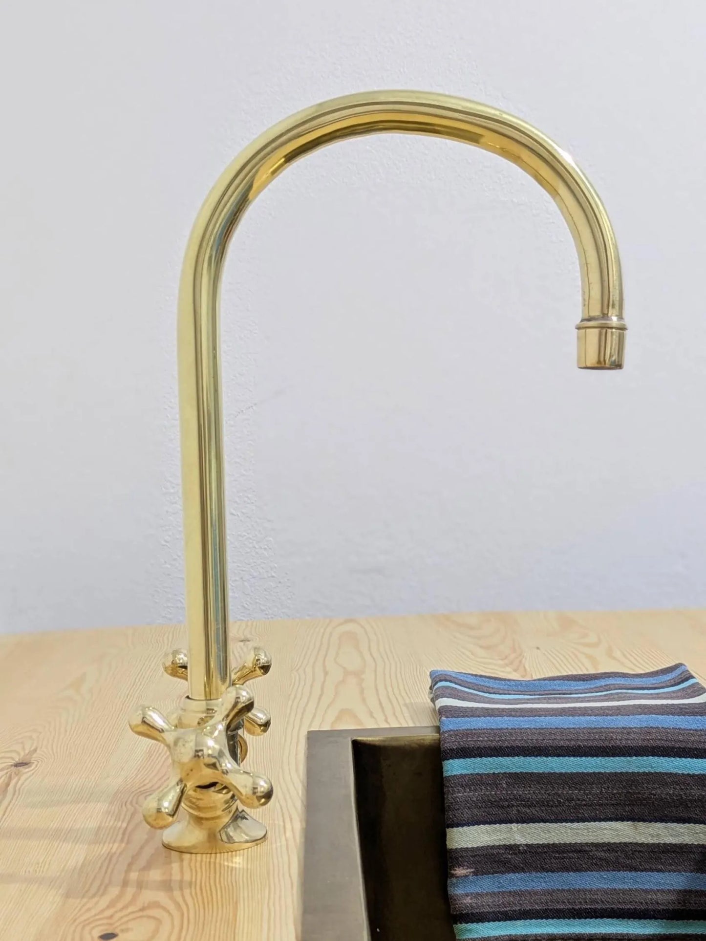 Unlacquered Brass Gooseneck Faucet: Deck Mounted Single Hole Mixer Tap