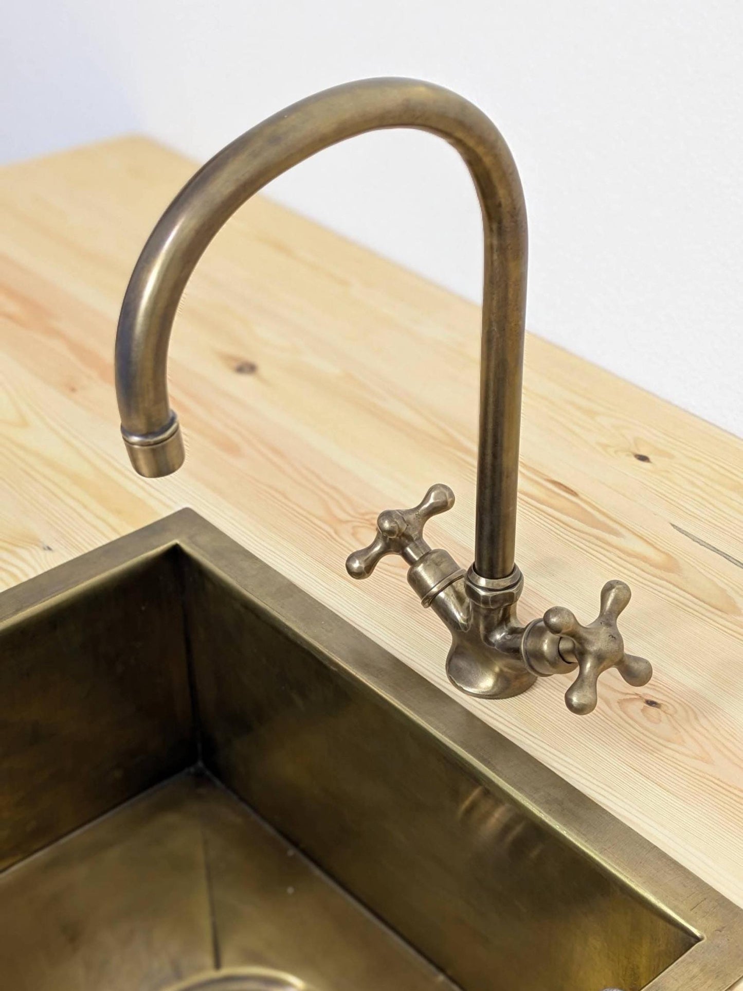 Unlacquered Brass Bathroom Faucet: Single-Hole Brushed Vanity Sink Tap