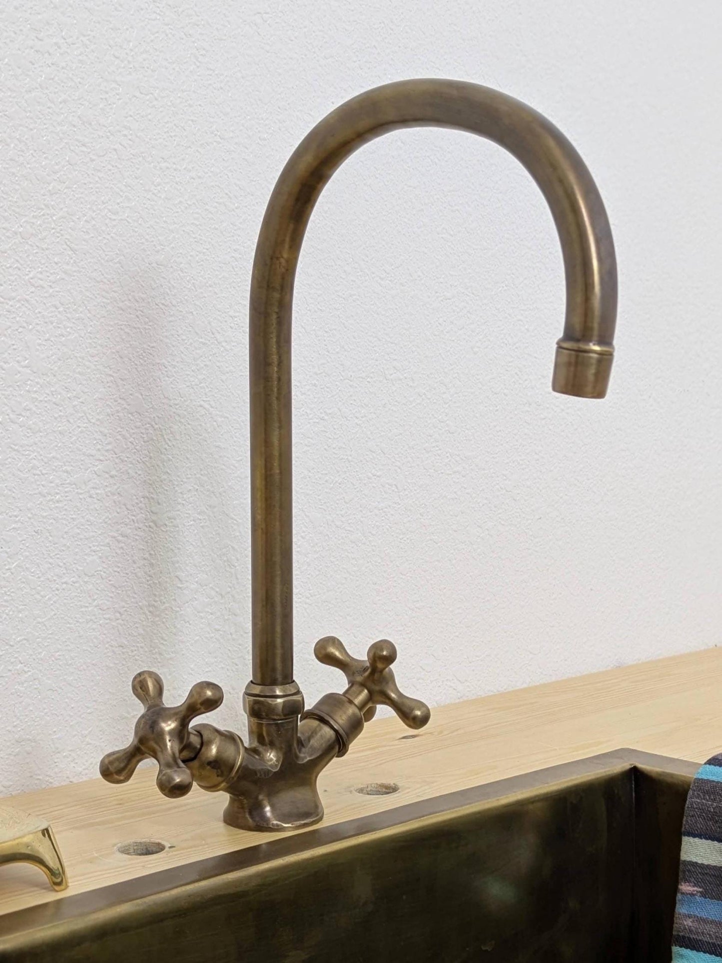 Unlacquered Brass Bathroom Faucet: Single-Hole Brushed Vanity Sink Tap